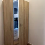 Roman Arch- Low Budget Doublebed Room In Top Center